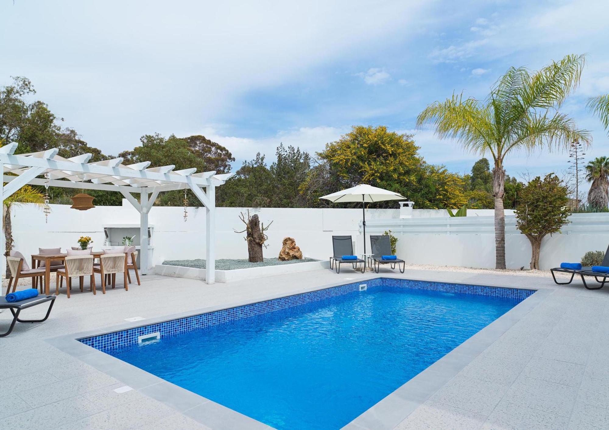 Luxvillasrentals Ajia Napa Zewnętrze zdjęcie